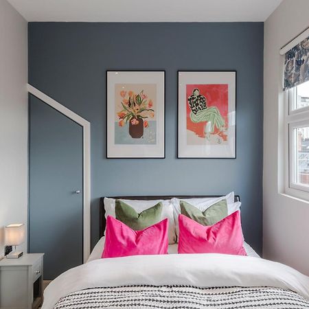 Stunning 3 Bed Duplex Apartment In The Heart Of West Hampstead ロンドン エクステリア 写真