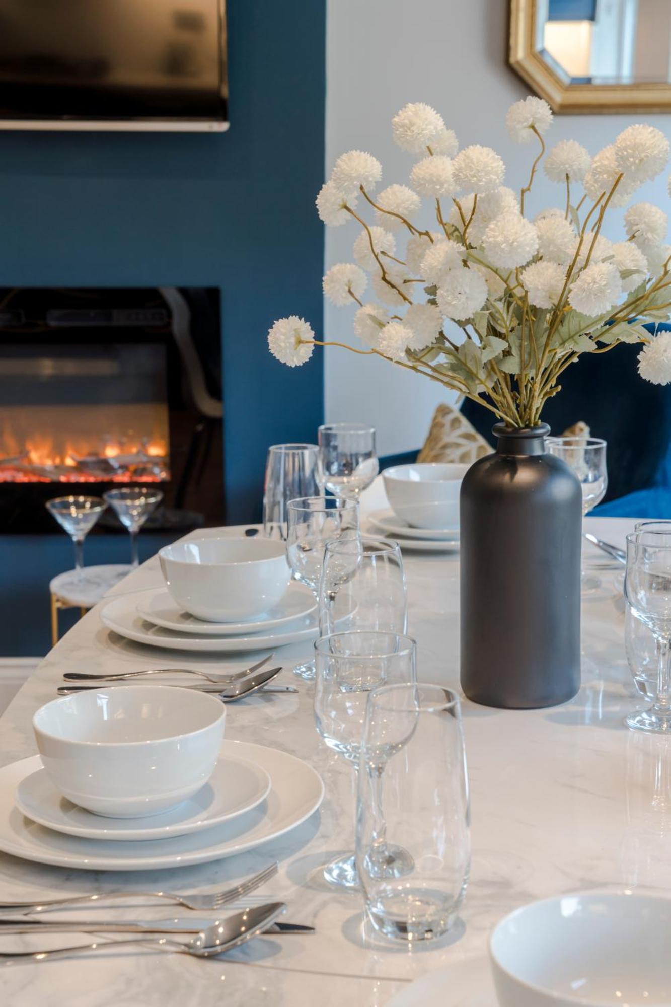 Stunning 3 Bed Duplex Apartment In The Heart Of West Hampstead ロンドン エクステリア 写真