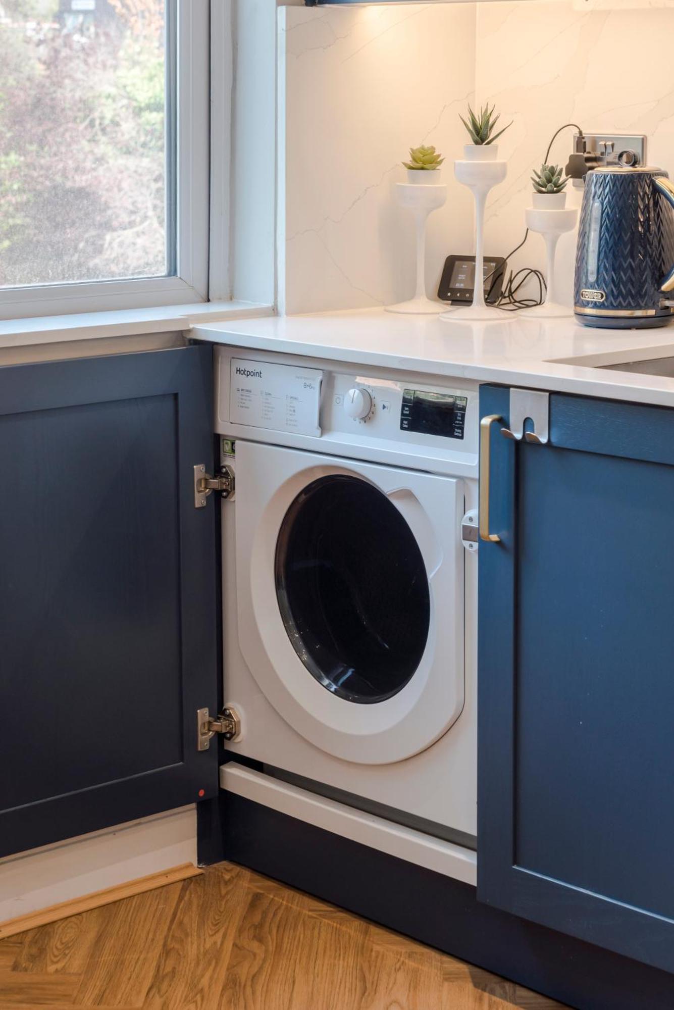 Stunning 3 Bed Duplex Apartment In The Heart Of West Hampstead ロンドン エクステリア 写真