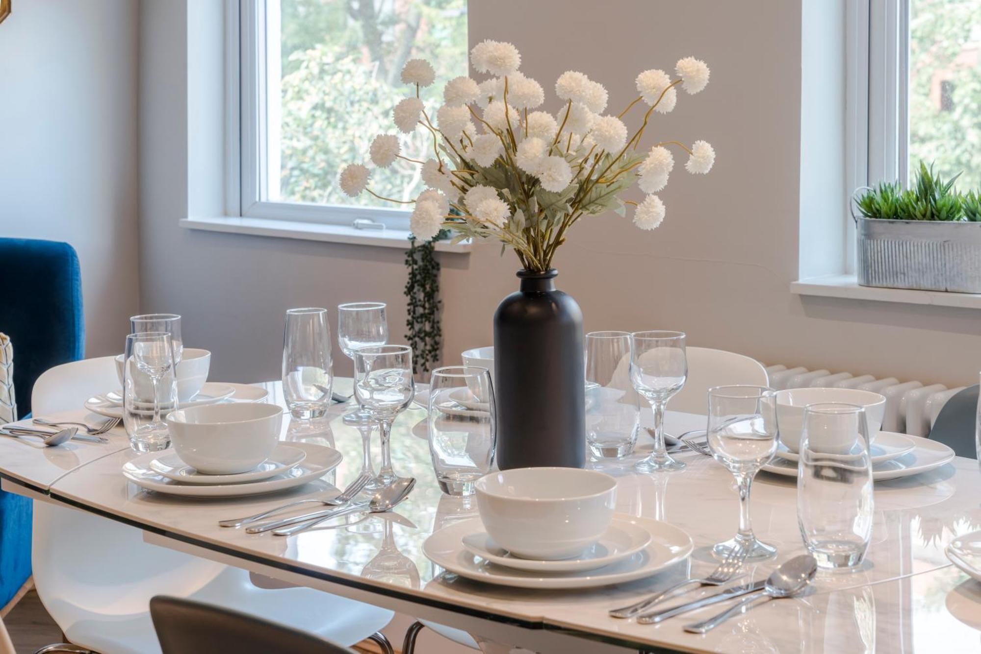 Stunning 3 Bed Duplex Apartment In The Heart Of West Hampstead ロンドン エクステリア 写真