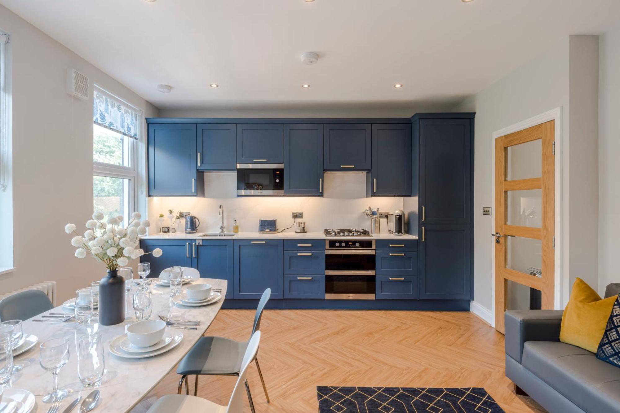 Stunning 3 Bed Duplex Apartment In The Heart Of West Hampstead ロンドン エクステリア 写真